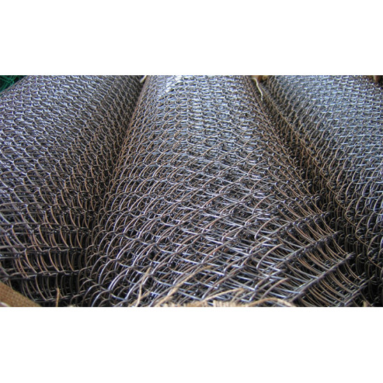 Оградна мрежа вис. 2м -20м 5,5х5,5 плетена 20029